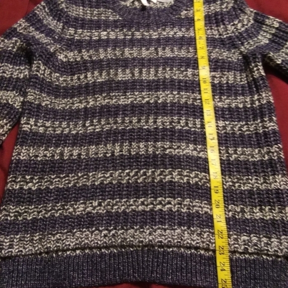 Vitoria Secret Knit Sweater - Picture 5 of 8